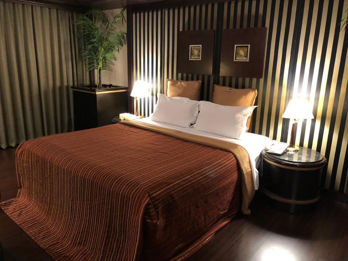 Love Tree Motel Тайпей Екстериор снимка