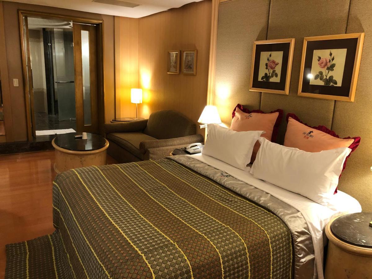 Love Tree Motel Тайпей Екстериор снимка