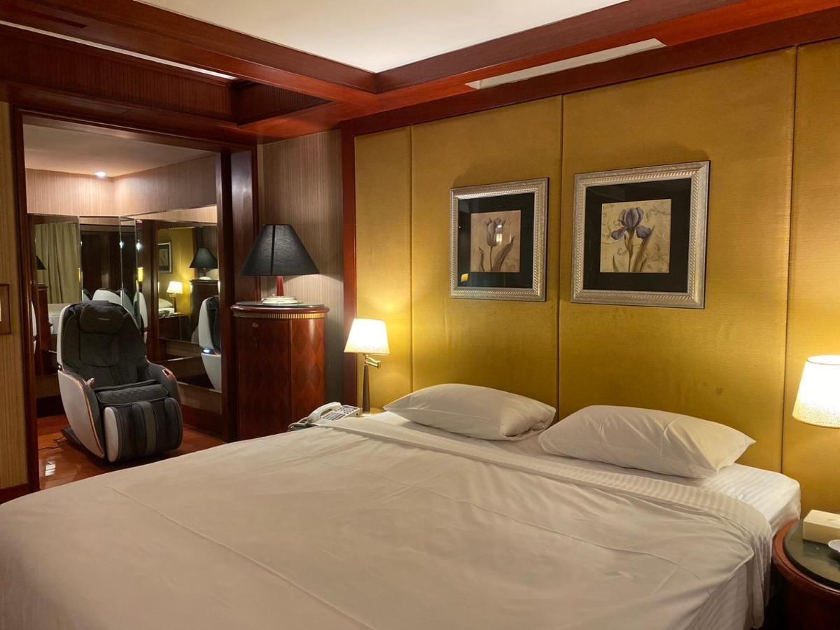 Love Tree Motel Тайпей Екстериор снимка