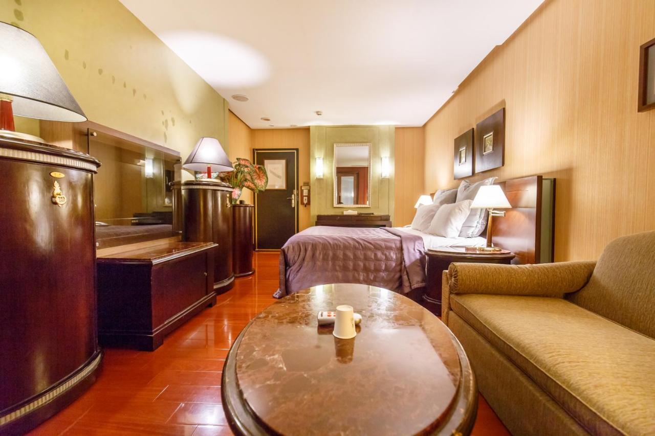 Love Tree Motel Тайпей Екстериор снимка